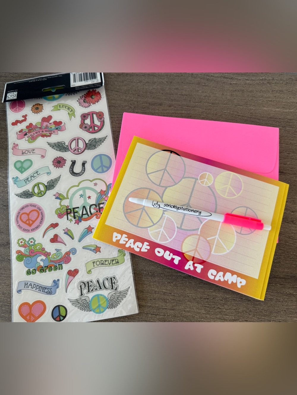 Strickly Camp Stationary. 15 Notecards/Envelopes. FREE STICKERS. NWT. Ret $14.50